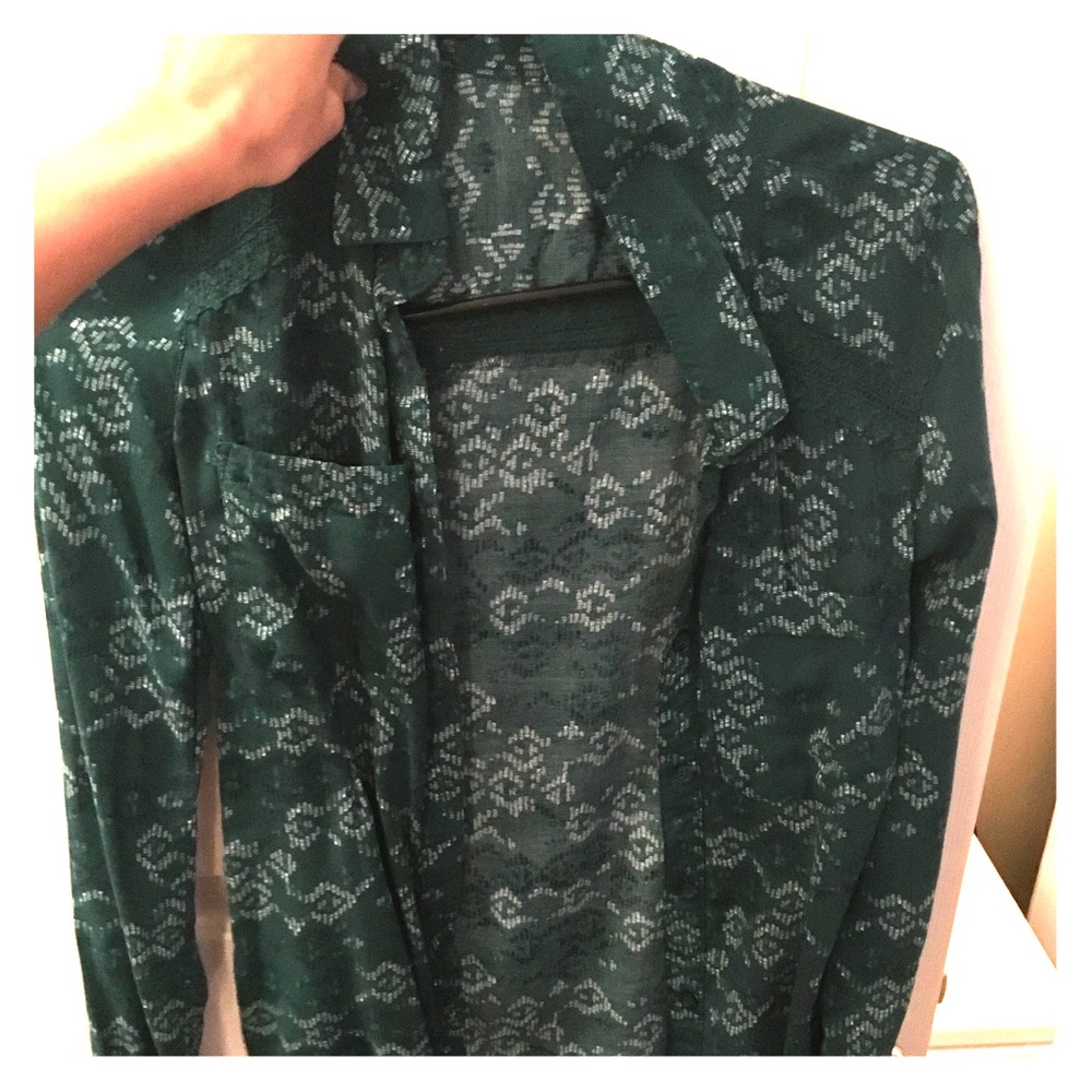 Long sleeve dress shirt